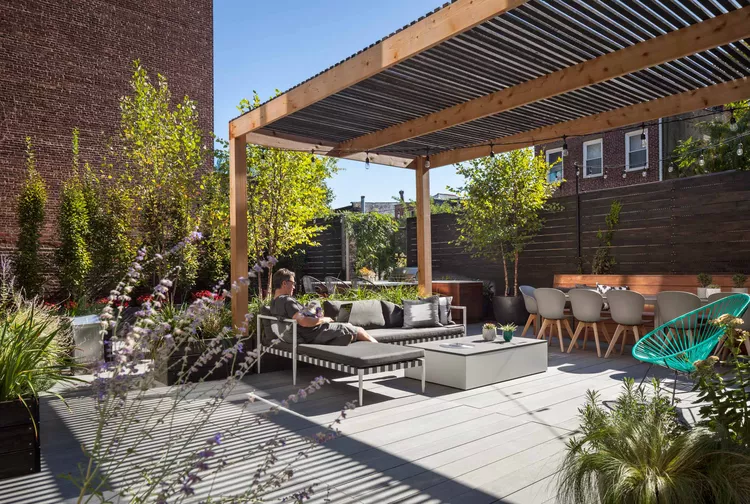 paisajismo en un sala de estar al aire libre