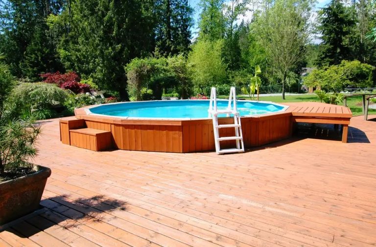Cuál es tu plan durante las vacaciones de verano Por qué no intentas desafiar tu habilidad construyendo tu propia piscina en tu patio trasero